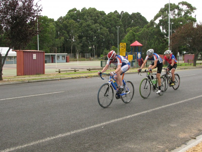 A rare sight in today's race - Paul Yeatman on the front, followed by Shane Stiles and Thommo.