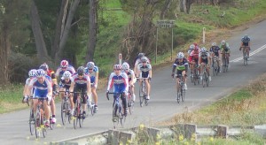 The chase groups come together on the final lap of Saturday Handicap race