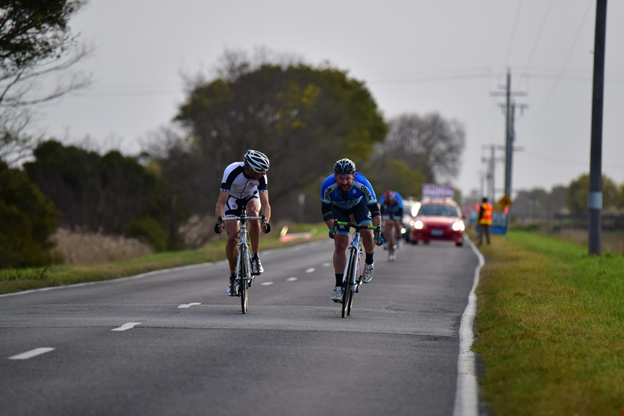 Brett Kennedy was too fast for Joustra in the sprint and took the win. Rob was a distant 3rd.